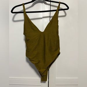 LSPACE one piece green bitsy cut